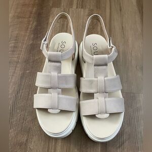 Naturalizer SOUL Light Beige Strappy Platform Sandals